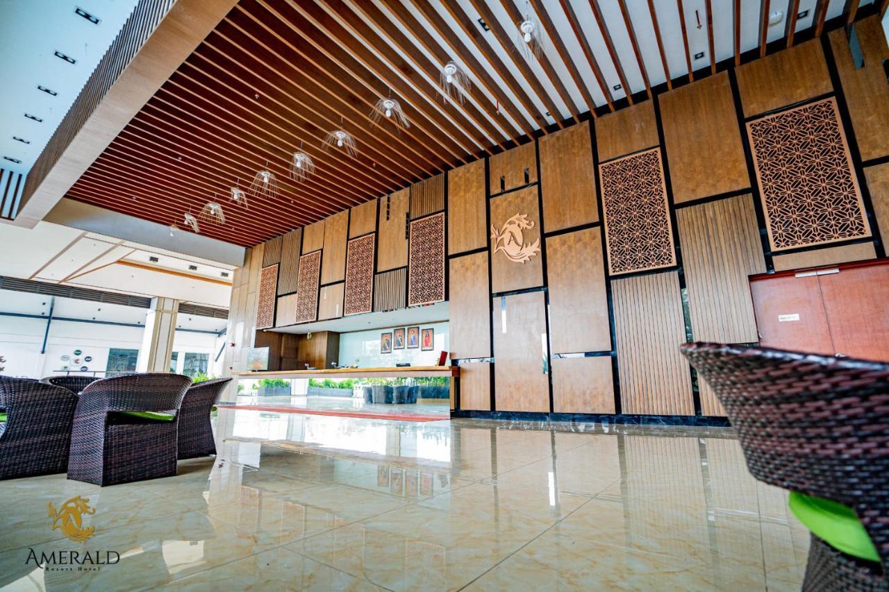 Amerald Resort Hotel Desaru Pengerang Exterior foto